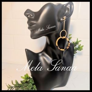 🍒5/$30- Tortoise shell hoop earrings🍒